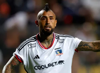 Primer plano a Arturo Vidal tras su debut con Colo-Colo frente a Everton.