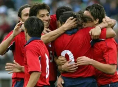 Jugadores de la Selección Chilena celebrando un gol.