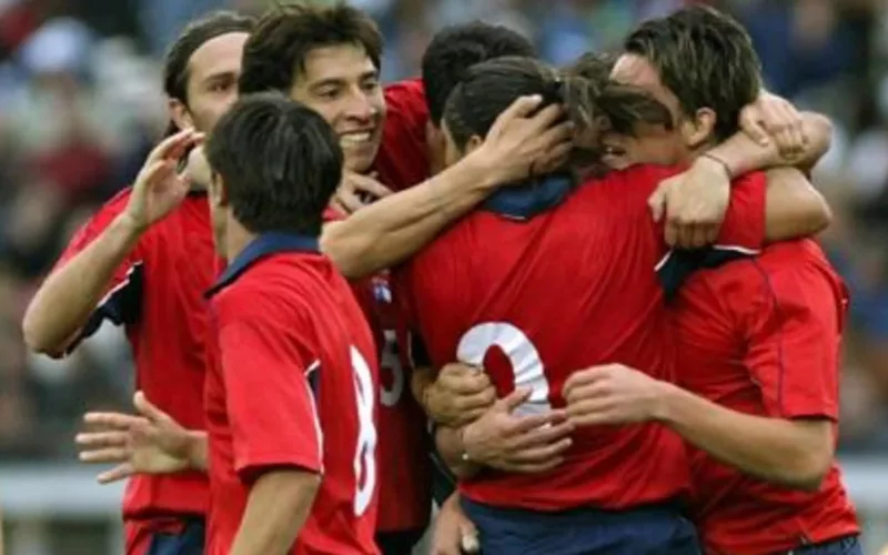 Jugadores de la Selección Chilena celebrando un gol.