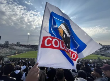 Bandera de Colo-Colo.