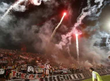 Hinchas de Colo-Colo en el Estadio Malvinas Argentinas por Copa Libertadores 2024.