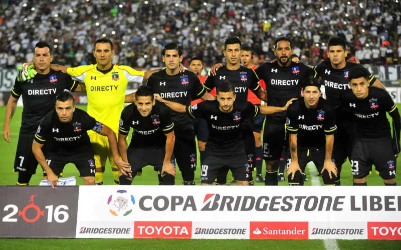 Formación titular de Colo-Colo durante la temporada 2016 en el duelo como local en el Estadio Monumental frente a Atlético Mineiro por la Copa Libertadores.