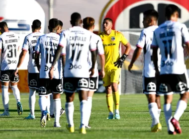 Plantel de Colo-Colo cabizbajo por derrota frente a Cobresal.