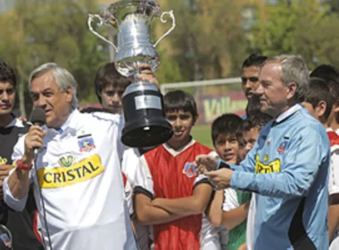 Sebastián Piñera durante su periodo como accionista de Blanco y Negro