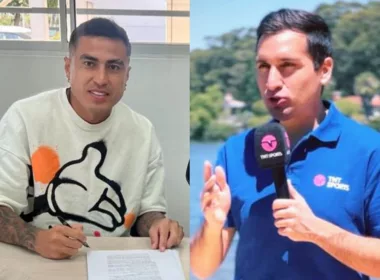 Primer plano a Darío Lezcano firmando su nuevo contrato y Daniel Arrieta con micrófono de TNT Sports.