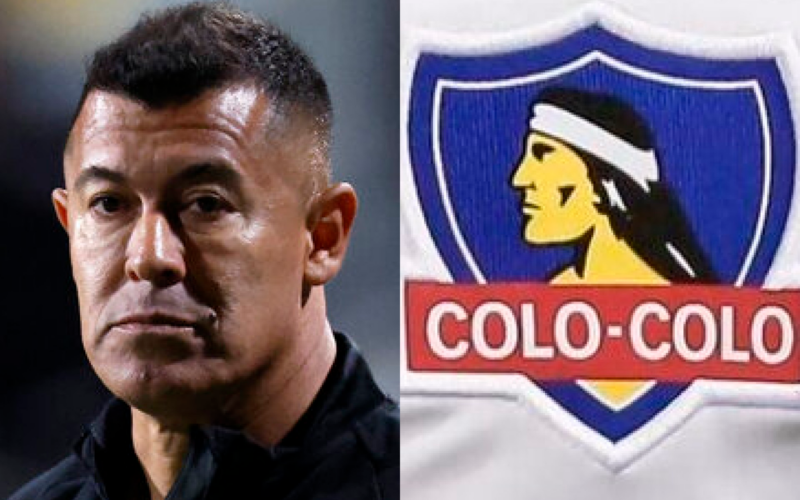 Primer plano al rostro de Jorge Almirón, entrenador de fútbol profesional, mientras que a mano derecha aparece la insignia del escudo de Colo-Colo.