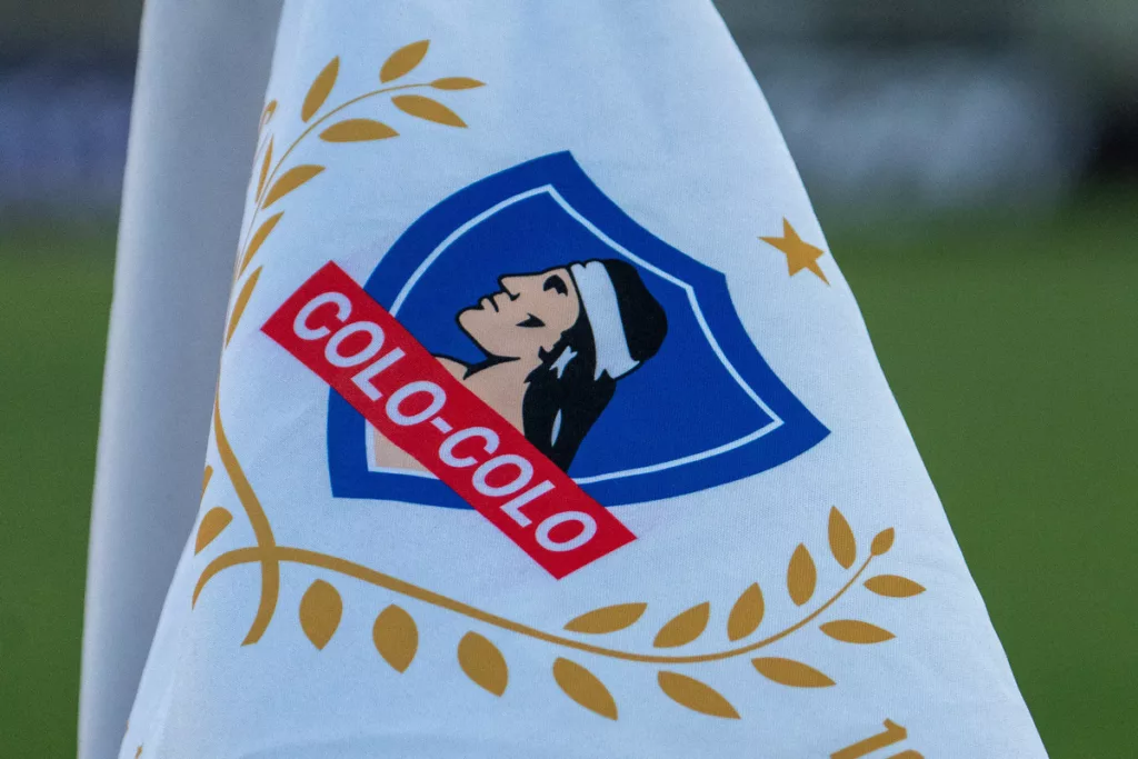 Banderín de Colo-Colo.