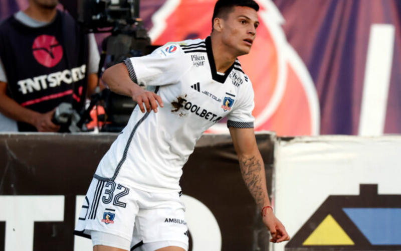 Lucas Cepeda jugado por Colo-Colo este 2024.