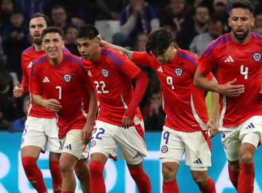 Jugadores de La Roja festejando