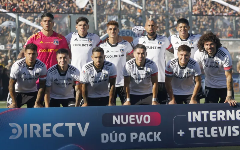 Formación titular de Colo-Colo en el Superclásico 195 que perdió 1-0 ante Universidad de Chile en el Estadio Monumental.