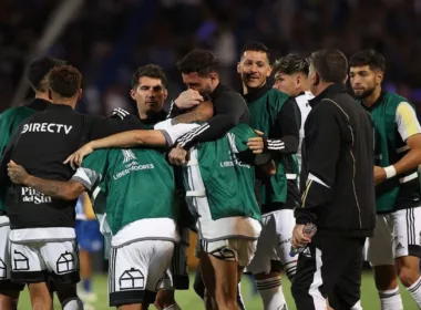 Plantel de Colo-Colo celebrando un triunfo en Copa Libertadores.