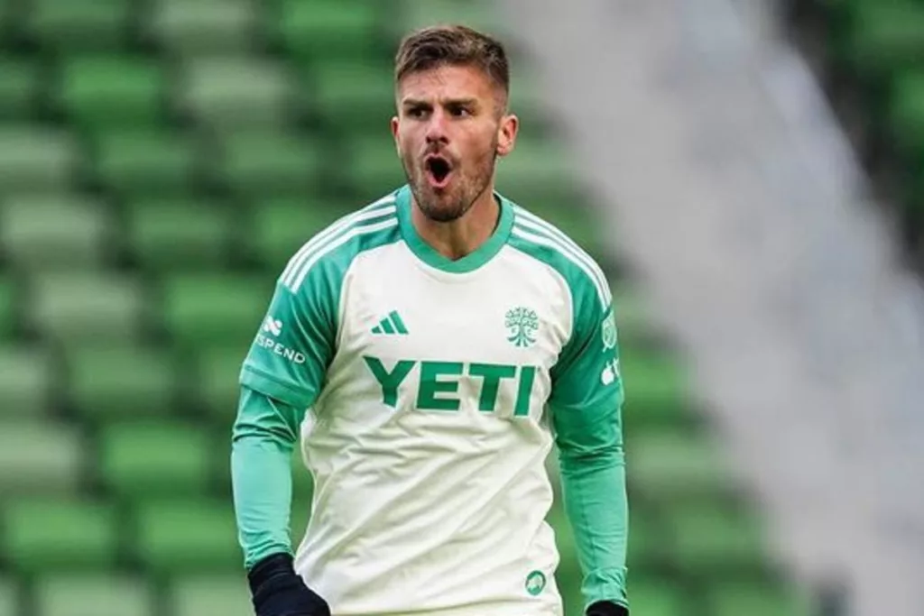 Primer plano a Diego Rubio celebrando su primer gol con Austin FC.