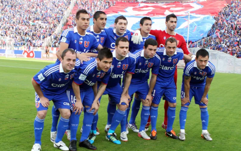 Plantel de la Universidad de Chile campeón de la Copa Sudamericana.