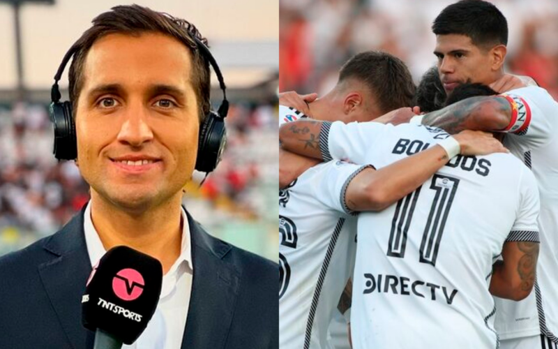 Primer plano al rostro sonriente de Daniel Arrieta con el micrófono de TNT Sports, mientras que a mano derecha los futbolistas de Colo-Colo se abrazan celebrando un gol durante la temporada 2024.