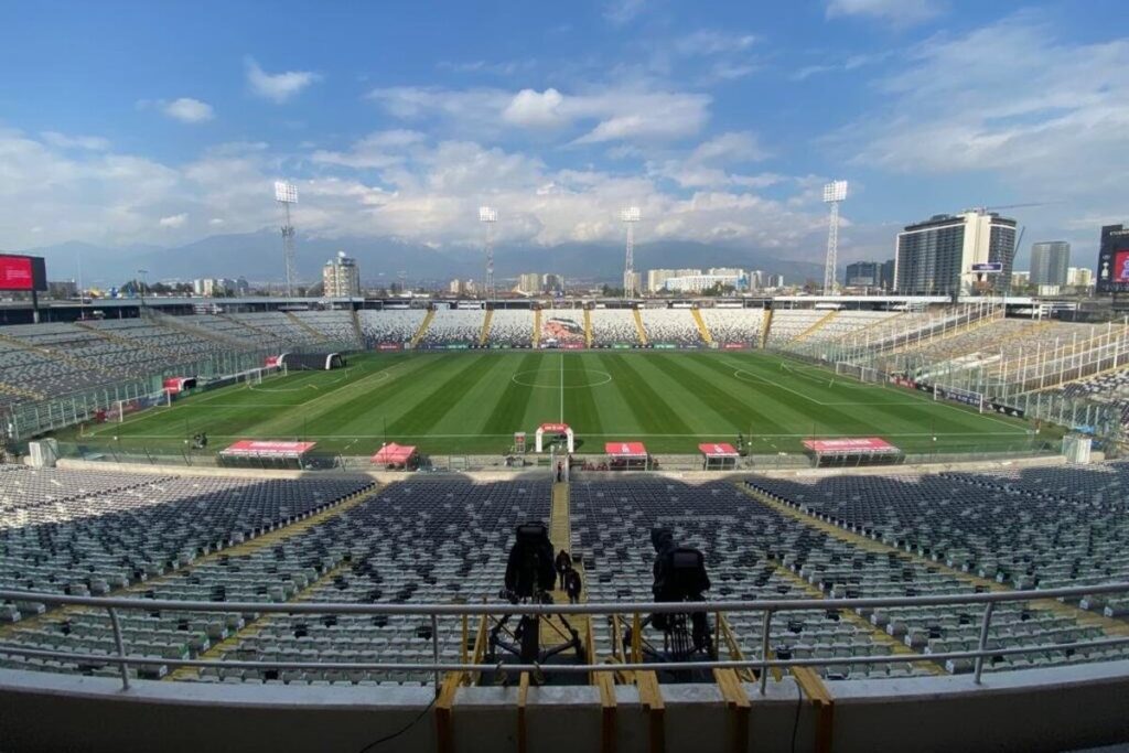 Estadio Monumental vacío.