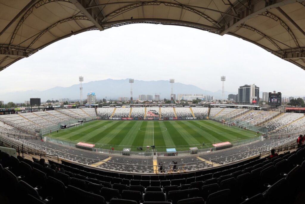 Estadio Monumental vacío.