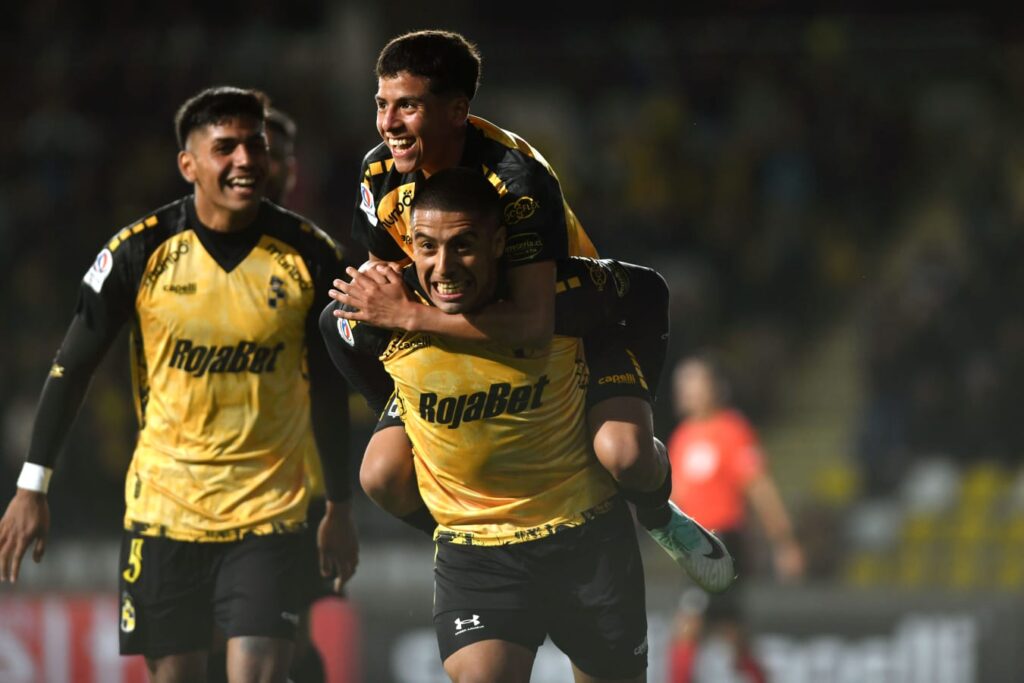 Jugadores de Coquimbo Unido celebrando el gol ante O'Higgins.