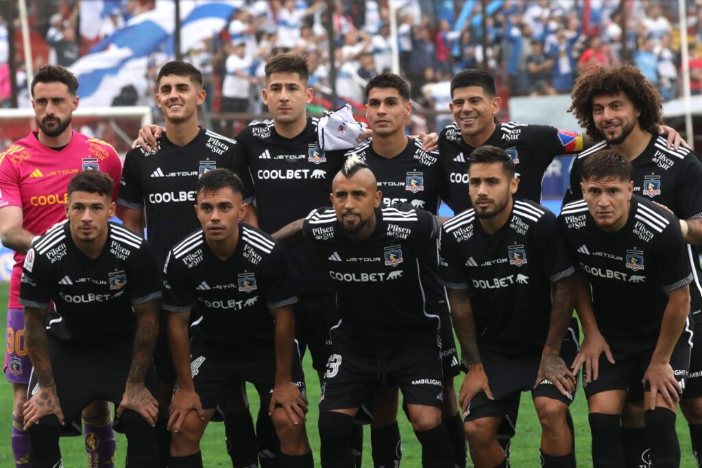 Primer plano al plantel de Colo-Colo que jugó contra Universidad Católica