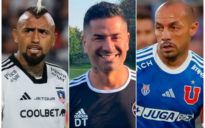 A mano izquierda Arturo Vidal con evidente enojo en pleno partido con la camiseta de Colo-Colo. Por su parte, al centro aparece el ex deportista Jorge Acuña sonriendo, mientras que en el sector derecho aparece Marcelo Díaz como capitán de Universidad de Chile.