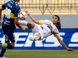 Luciano Cabral anota gol de tijera con Coquimbo Unido ante Everton