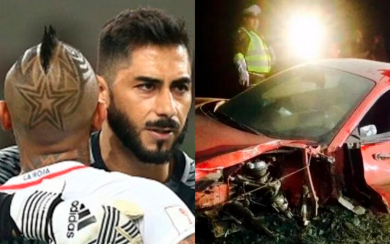 A mano izquierda aparecen Johnny Herrera abrazando a Arturo Vidal en pleno compromiso con la Selección Chilena, mientras que en el sector derecho aparece un auto rojo totalmente destrozado y siendo observado por un carabinero.