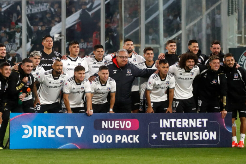 El plantel de Colo-Colo en el parto frente a Unión La Calera