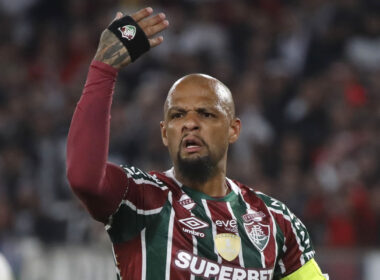 Primer plano de Felipe Melo con la camiseta de Fluminense.