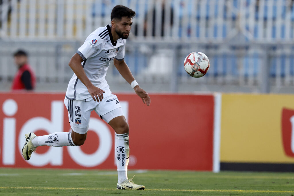 El jugador Jeyson Rojas en el partido de Colo-Colo vs O'higgins por el Campeonato Nacional 2024.