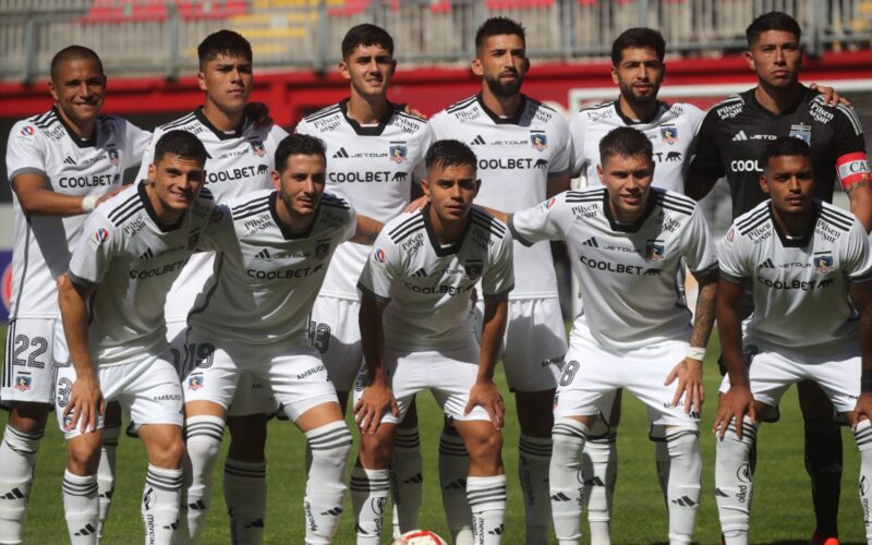 Formación titular de Colo-Colo frente a Ñublense.