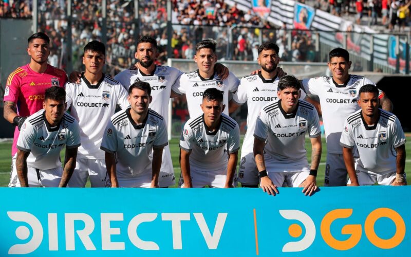 Formación de Colo-Colo vs Huachipato en el Estadio Monumental.