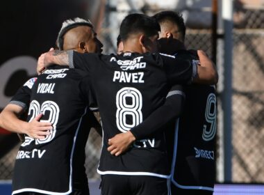 Jugadores de Colo-Colo celebrando un gol ante Cobresal