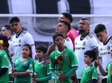 Jugadores titulares de Colo-Colo antes del duelo frente a Audax Italiano