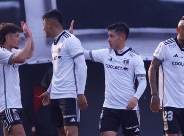 Jugadores de Colo-Colo en el duelo frente a Audax Italiano