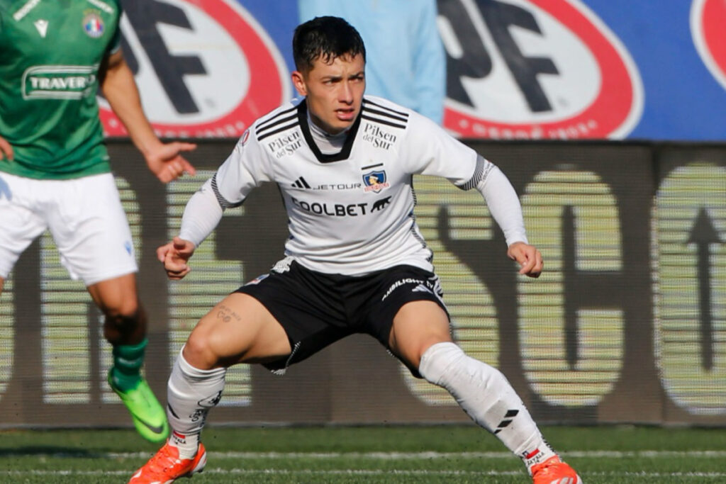 Cristian Zavala en el duelo de Colo-Colo vs Audax Italiano