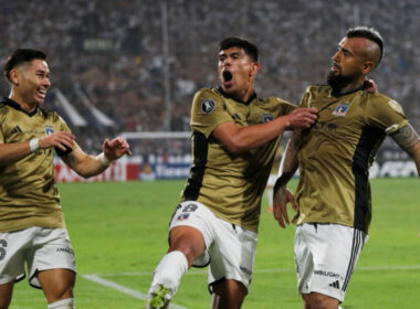 Jugadores de Colo-Colo en el duelo frente a Alianza Lima