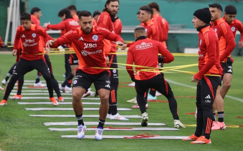 Entrenamiento de la Selección Chilena en Juan Pinto Durán.