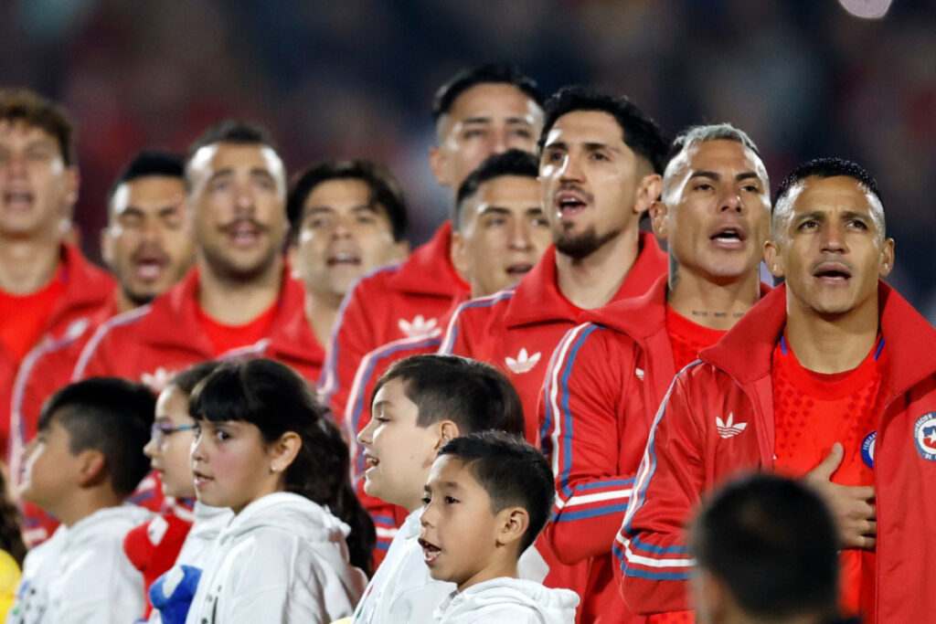Jugadores de la Selección Chilena antes del partido amistoso frente a Paraguay