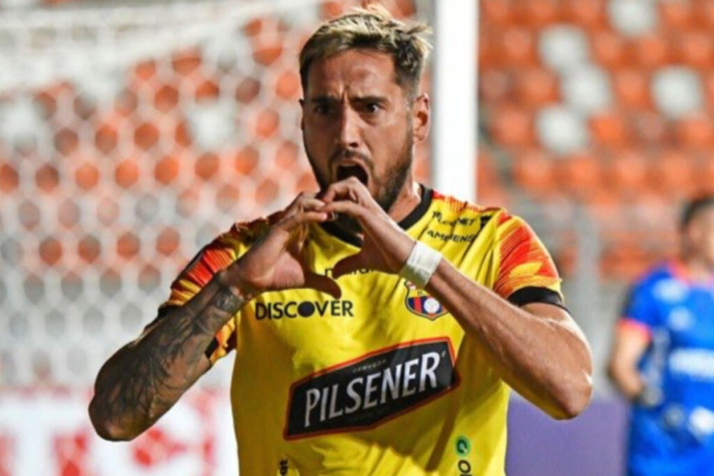 El jugador Francisco Fydriszewski celebrando un gol