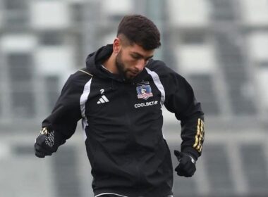 Jeyson Rojas durante un entrenamiento de Colo-Colo en el Estadio Monumental.