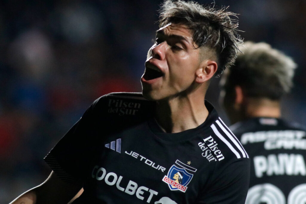 El jugador de Colo-Colo, Carlos Palacios durante el partido de cuartos de final de Copa Chile 2024