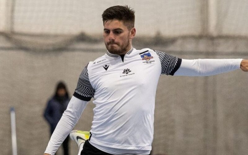Francisco Soto con la camiseta de Colo-Colo futsal