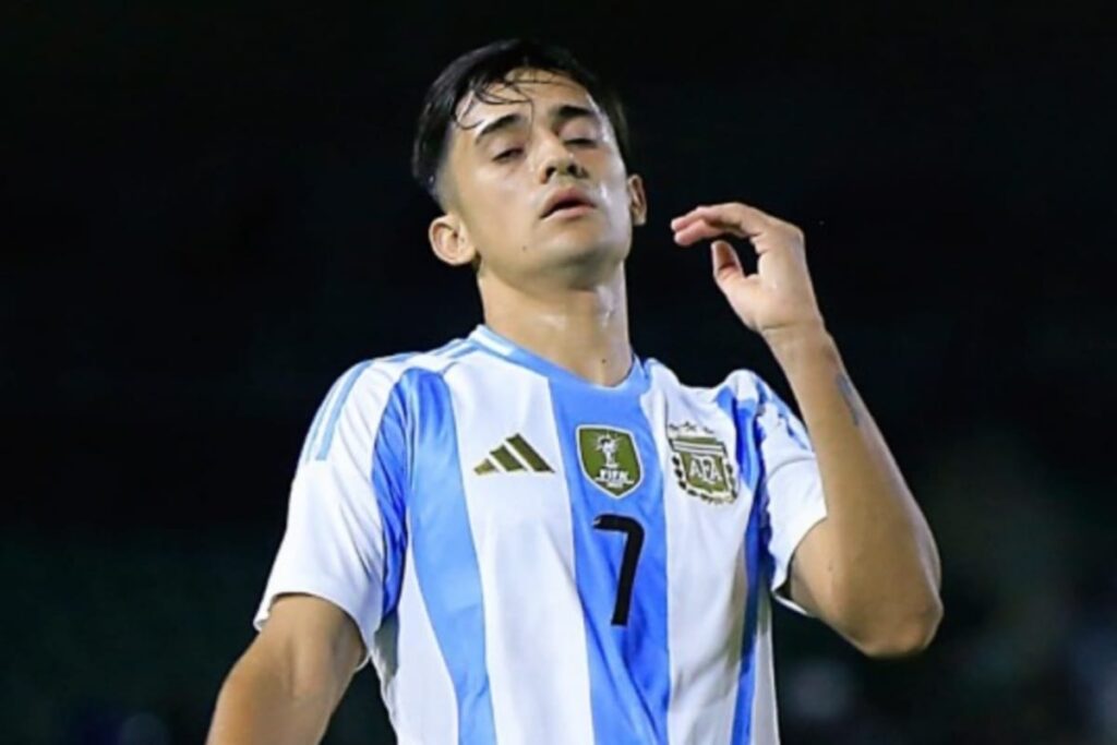 Pablo Solari con la Selección Chilena.