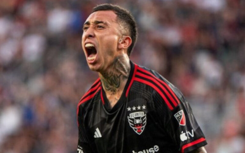 El ex jugador de Colo-Colo, Martín Rodriguez celebra su gol en el DC United