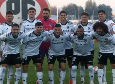 Formación de Colo-Colo en el partido frente a Deportes Santa Cruz.