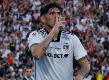 Primer plano al jugador de Colo-Colo, Carlos Palacios