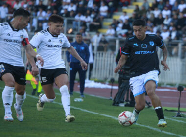 Futbol, Magallanes vs Colo Colo Copa Chile 2024 El jugador de Colo-Colo, Leonardo Gil derecha, disputa el balon contra Maximiliano Cuadra, Danilo Catalan de Magallanes durante el partido de ida de final regional centro sur de la Copa Chile disputado en el estadio fiscal de Talca, Talca Chile. 07/09/2024 Jose Robles/Photosport Football, Magallanes vs Colo Colo 2024 Copa Chile Championship Colo Colo’s player Leonardo Gil , right, vies the ball against Maximiliano Cuadra of Magallanes during a final first leg match of the South-Center regional phase of the Copa Chile match held at the fiscal Talca stadium in Talca, Chile. 07/09/2024 Jose Robles/Photosport