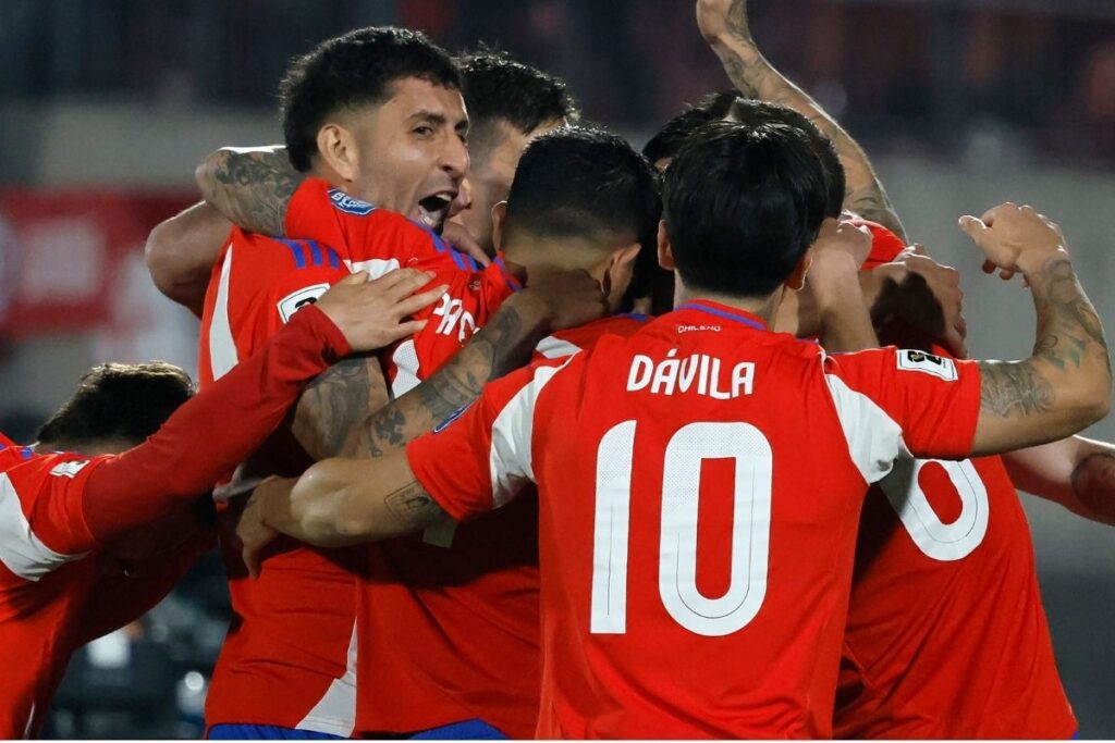 Jugadores de la Selección Chilena celebrando un gol frente a Brasil.