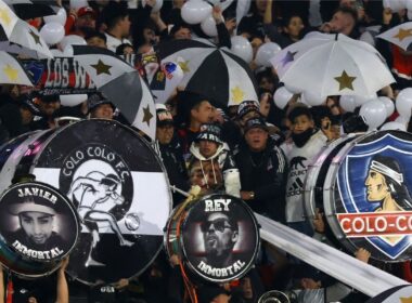 Garra Blanca en el Estadio Monumental.