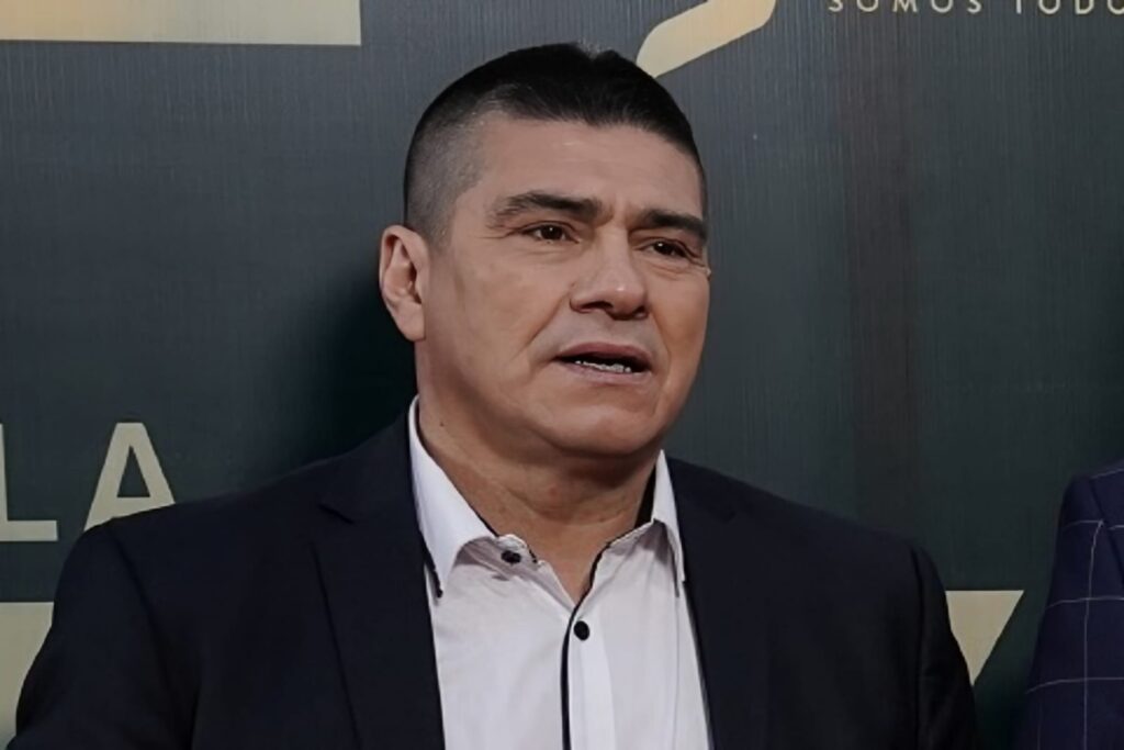 Primer plano a Marcelo Vega en la Gala Crack.