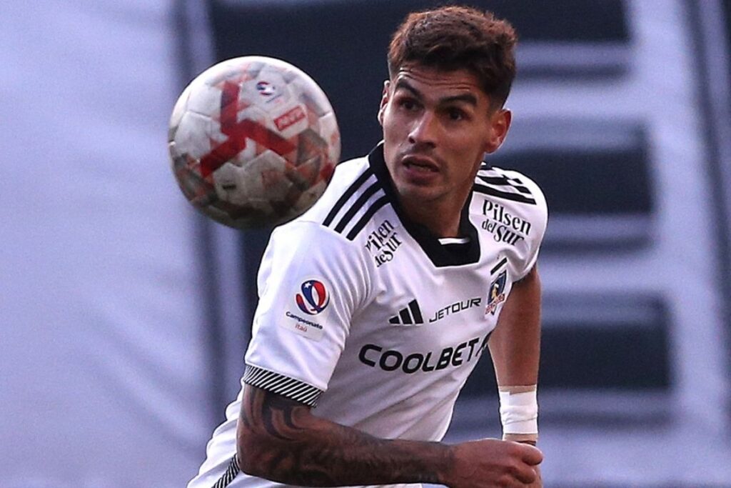 El jugador de Colo-Colo, Erick Wiemberg.